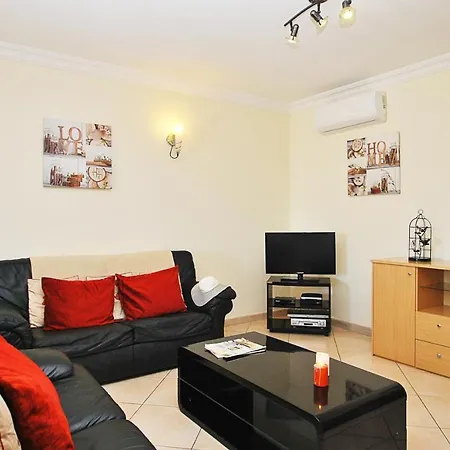 Apartamento Paphos By Algarve Vacation *